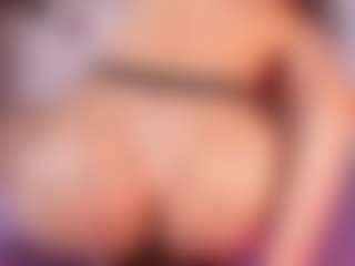 emyli_sw's Live Sex Cam Show