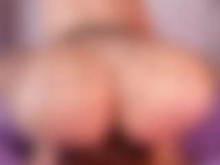 emyli_sw's Live Sex Cam Show
