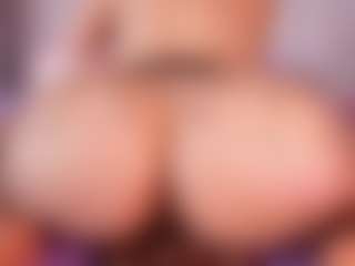 emyli_sw's Live Sex Cam Show
