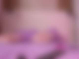 emyli_sw's Live Sex Cam Show