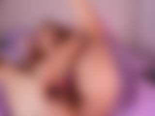 emyli_sw's Live Sex Cam Show
