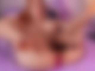 emyli_sw's Live Sex Cam Show