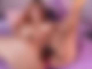 Live cam show with emyli_sw - Dirty on Camsoda