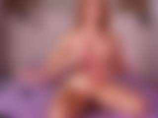 emyli_sw's Live Sex Cam Show