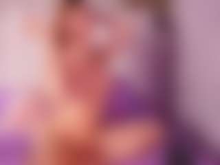 emyli_sw's Live Sex Cam Show
