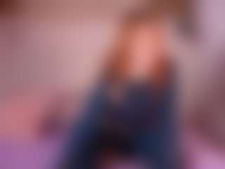 emyli_sw's Live Sex Cam Show