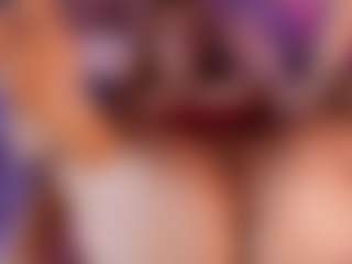 emyli_sw's Live Sex Cam Show