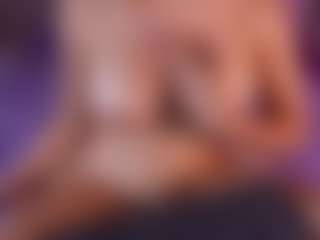 emyli_sw's Live Sex Cam Show