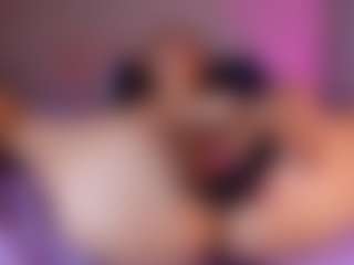 emyli_sw's Live Sex Cam Show