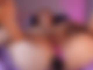 emyli_sw's Live Sex Cam Show