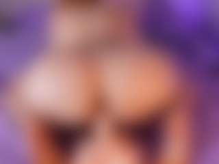 emyli_sw's Live Sex Cam Show