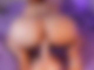 emyli_sw's Live Sex Cam Show