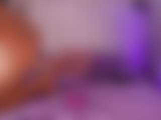 emyli_sw's Live Sex Cam Show