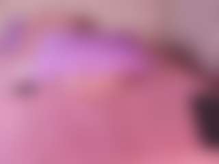 Live cam show with emyli_sw - Young Adult on Camsoda