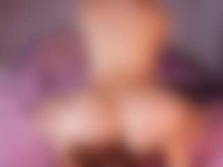 emyli_sw's Live Sex Cam Show