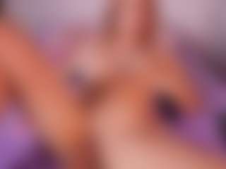 emyli_sw's Live Sex Cam Show