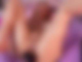 emyli_sw's Live Sex Cam Show