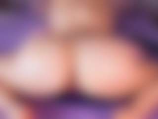 emyli_sw's Live Sex Cam Show