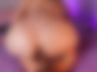 emyli_sw's Live Sex Cam Show