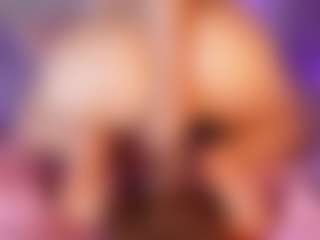 emyli_sw's Live Sex Cam Show