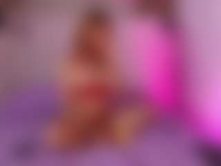 emyli_sw's Live Sex Cam Show