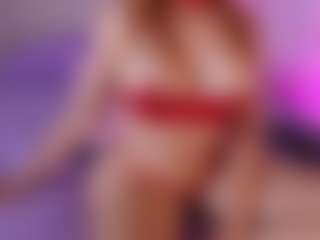 emyli_sw's Live Sex Cam Show