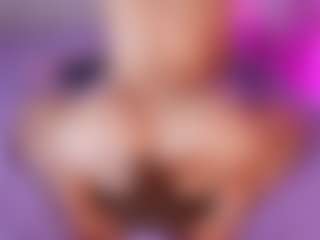 emyli_sw's Live Sex Cam Show