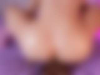 emyli_sw's Live Sex Cam Show