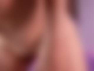 emyli_sw's Live Sex Cam Show