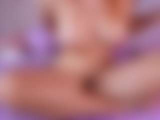 emyli_sw's Live Sex Cam Show