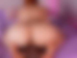 emyli_sw's Live Sex Cam Show
