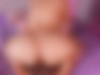 emyli_sw's Live Sex Cam Show