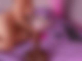 emyli_sw's Live Sex Cam Show