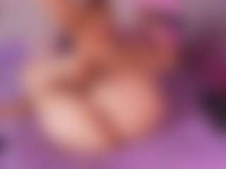 emyli_sw's Live Sex Cam Show