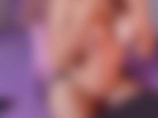 emyli_sw's Live Sex Cam Show