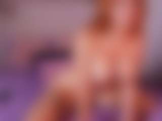 emyli_sw's Live Sex Cam Show