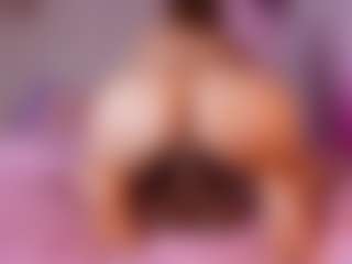 emyli_sw's Live Sex Cam Show