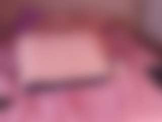 Live cam show with emyli_sw - Athletic BBW on TottyGirls