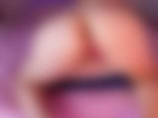emyli_sw's Live Sex Cam Show