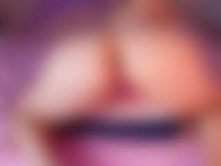 Live cam show with emyli_sw - Red Hair Amateur on MyBangCams