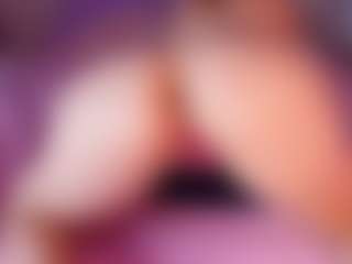 emyli_sw's Live Sex Cam Show