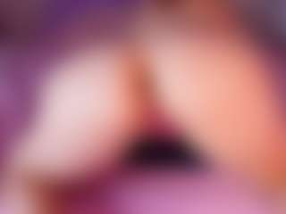 emyli_sw's Live Sex Cam Show