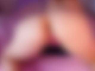 emyli_sw's Live Sex Cam Show
