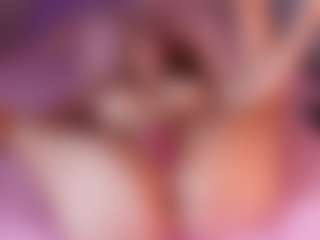 emyli_sw's Live Sex Cam Show