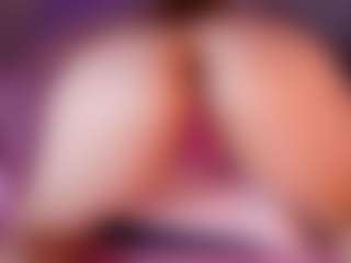 emyli_sw's Live Sex Cam Show