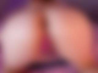 Live cam show with emyli_sw - Athletic Strip on makecum.org