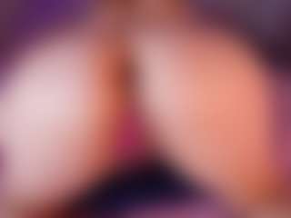 emyli_sw's Live Sex Cam Show