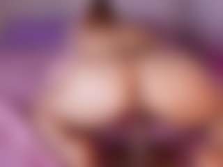 emyli_sw's Live Sex Cam Show