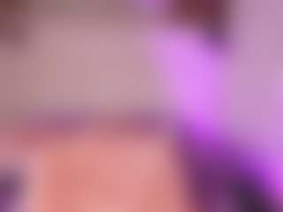 emyli_sw's Live Sex Cam Show