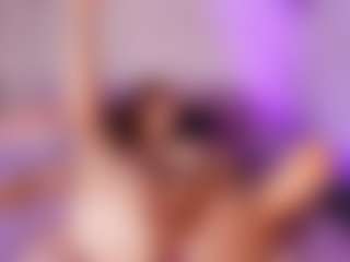 emyli_sw's Live Sex Cam Show